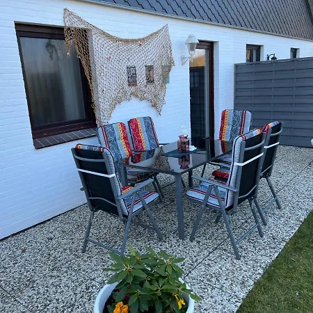 Strandnest Buesum * Busumer Deichhausen
